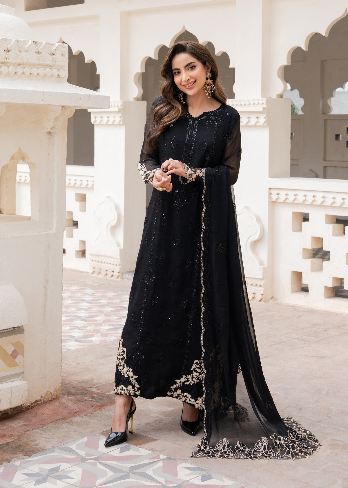 Embroidered Chiffon Straight Kurta 3-Piece Suit – Black