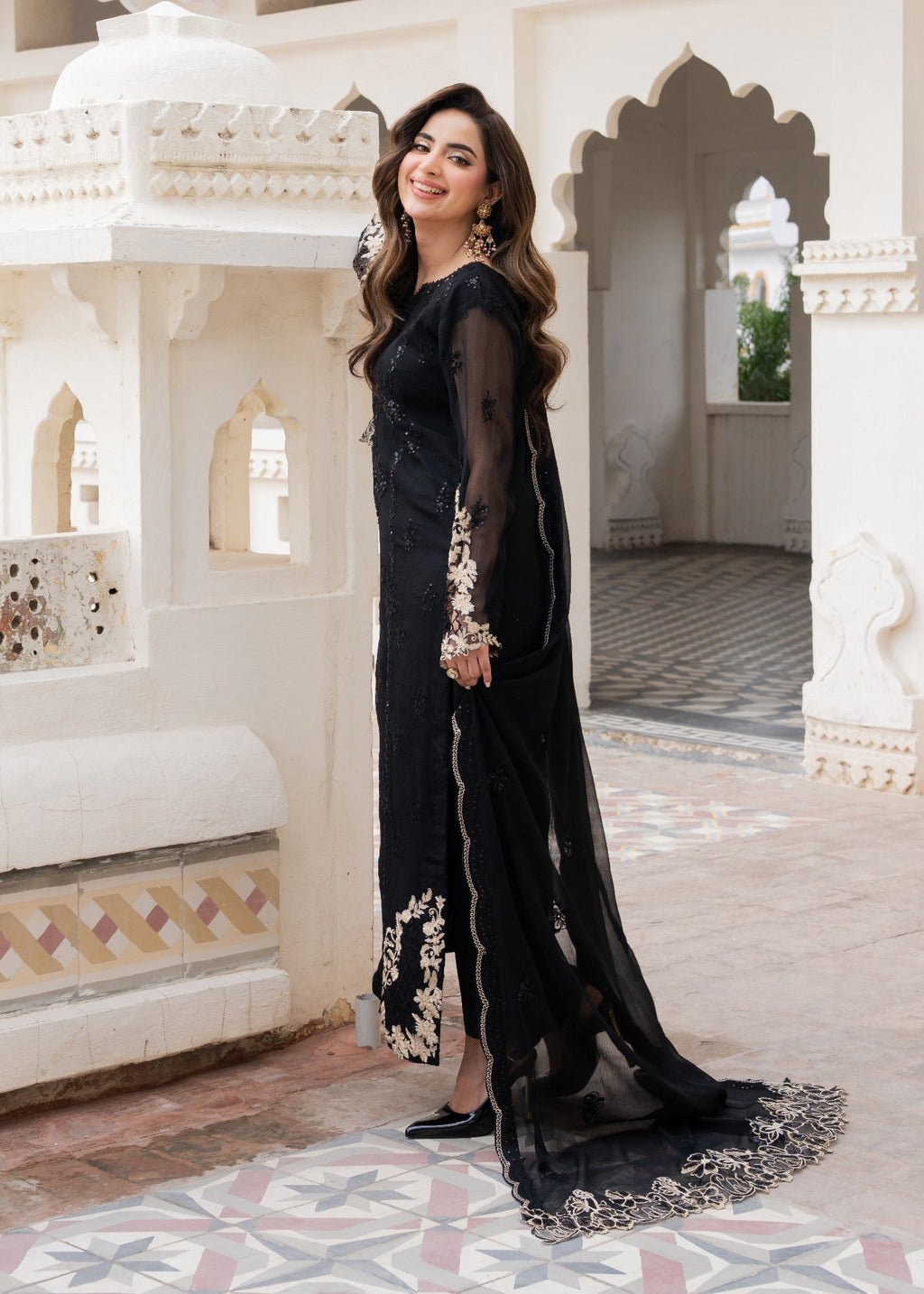 Embroidered Chiffon Straight Kurta 3-Piece Suit – Black