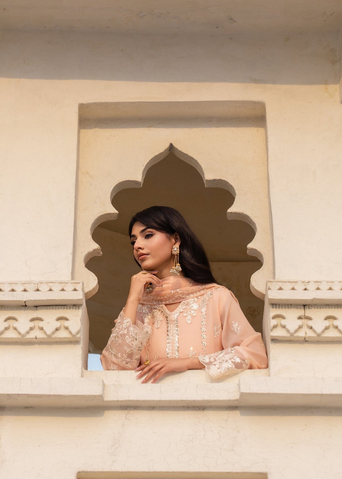 Embroidered Chiffon Straight Kurta 3-Piece Suit – Peach Pink