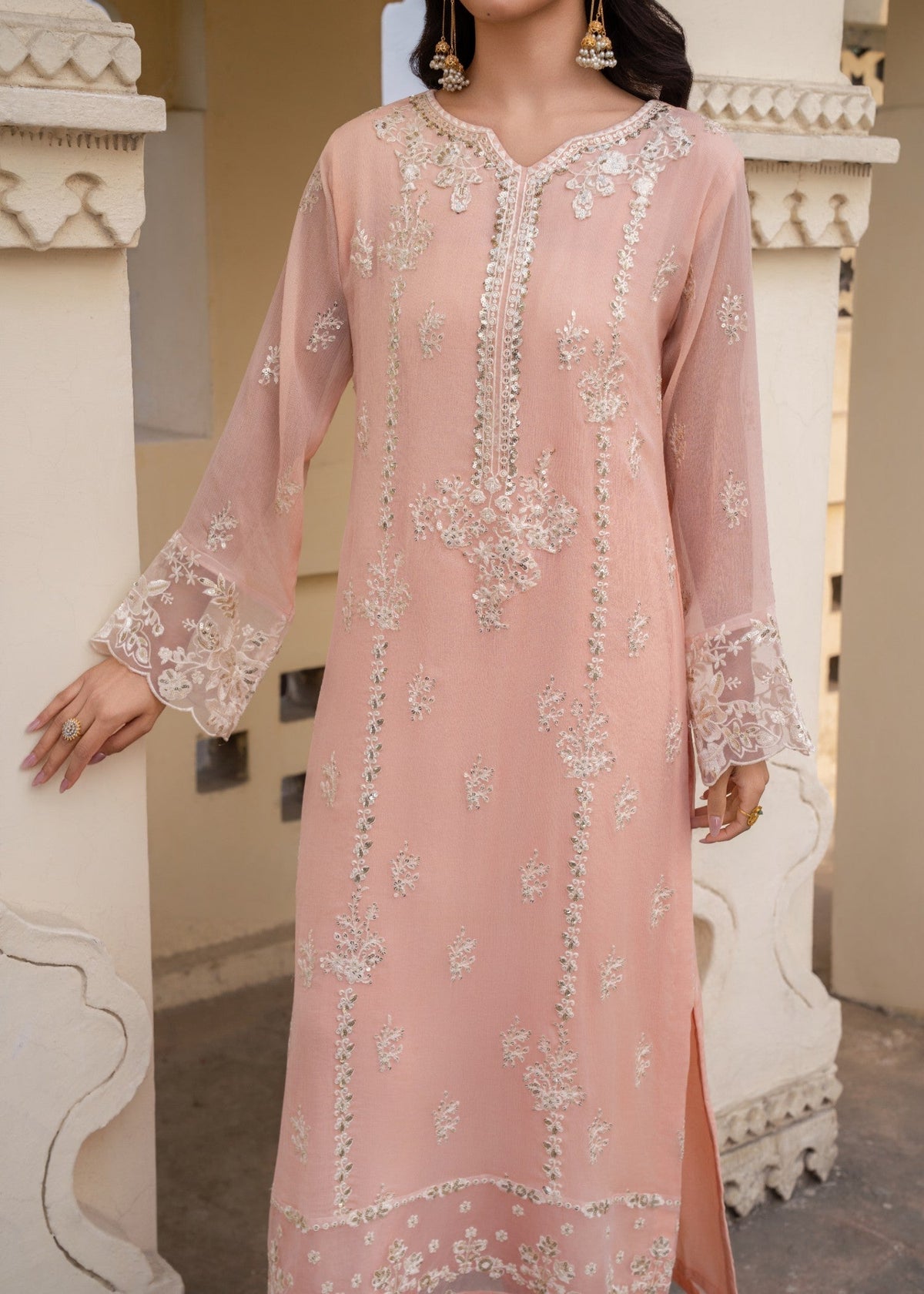 Embroidered Chiffon Straight Kurta 3-Piece Suit – Peach Pink