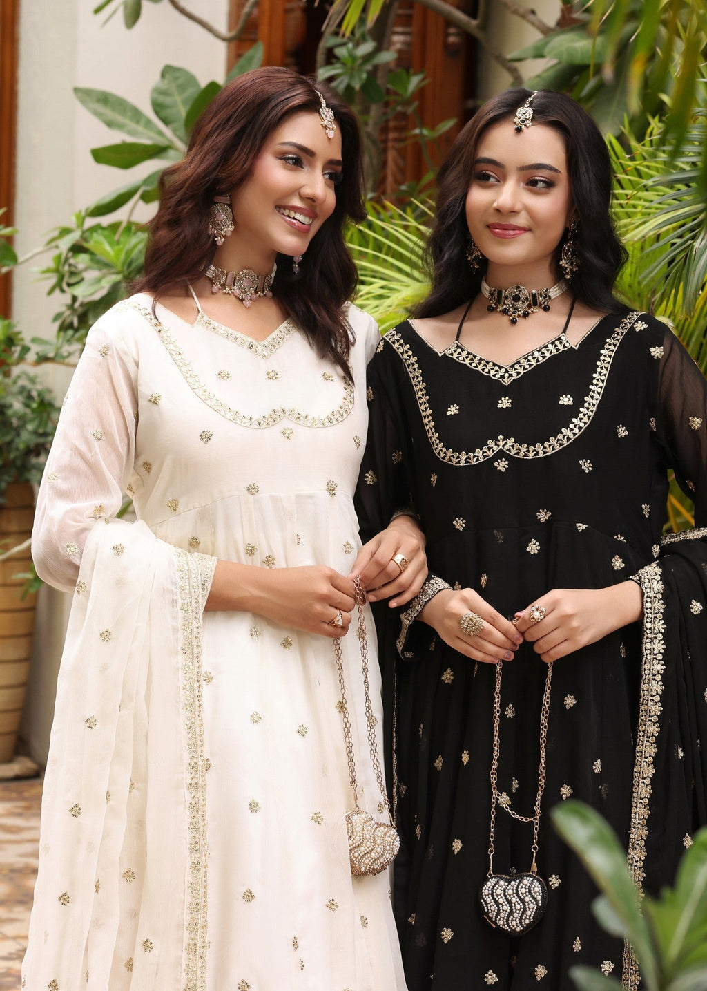 Embroidered Chiffon Flared Pishwas 3-Piece Suit – Black