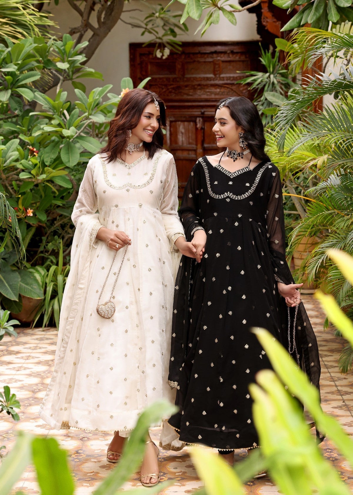 Embroidered Chiffon Flared Pishwas 3-Piece Suit – Black