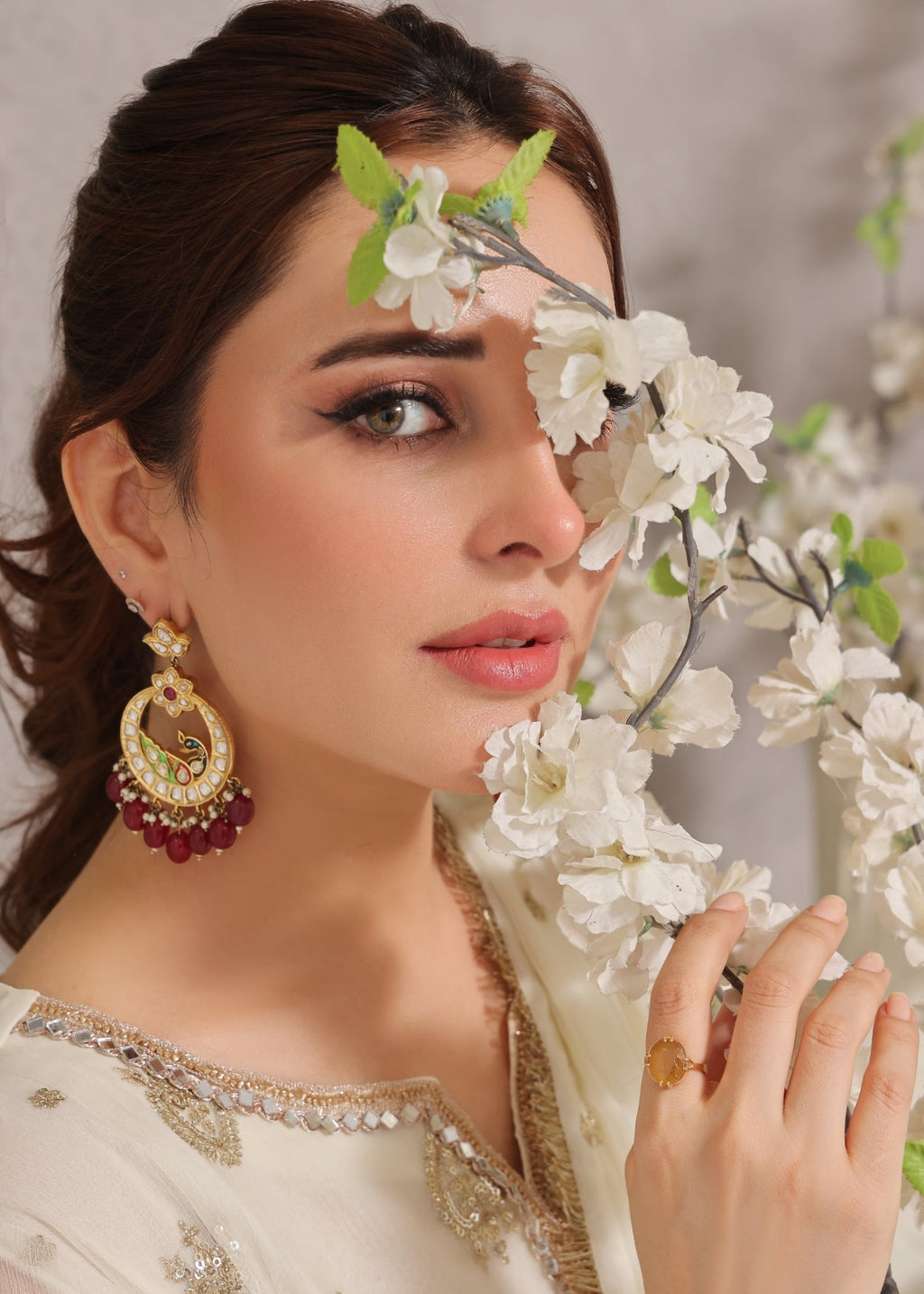 Embroidered Chiffon Floor-Length Pishwas 3-Piece Suit – Off-White