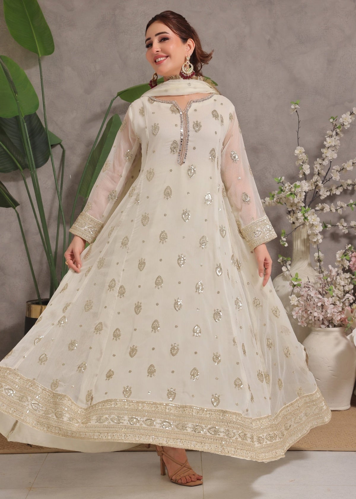 Embroidered Chiffon Floor-Length Pishwas 3-Piece Suit – Off-White