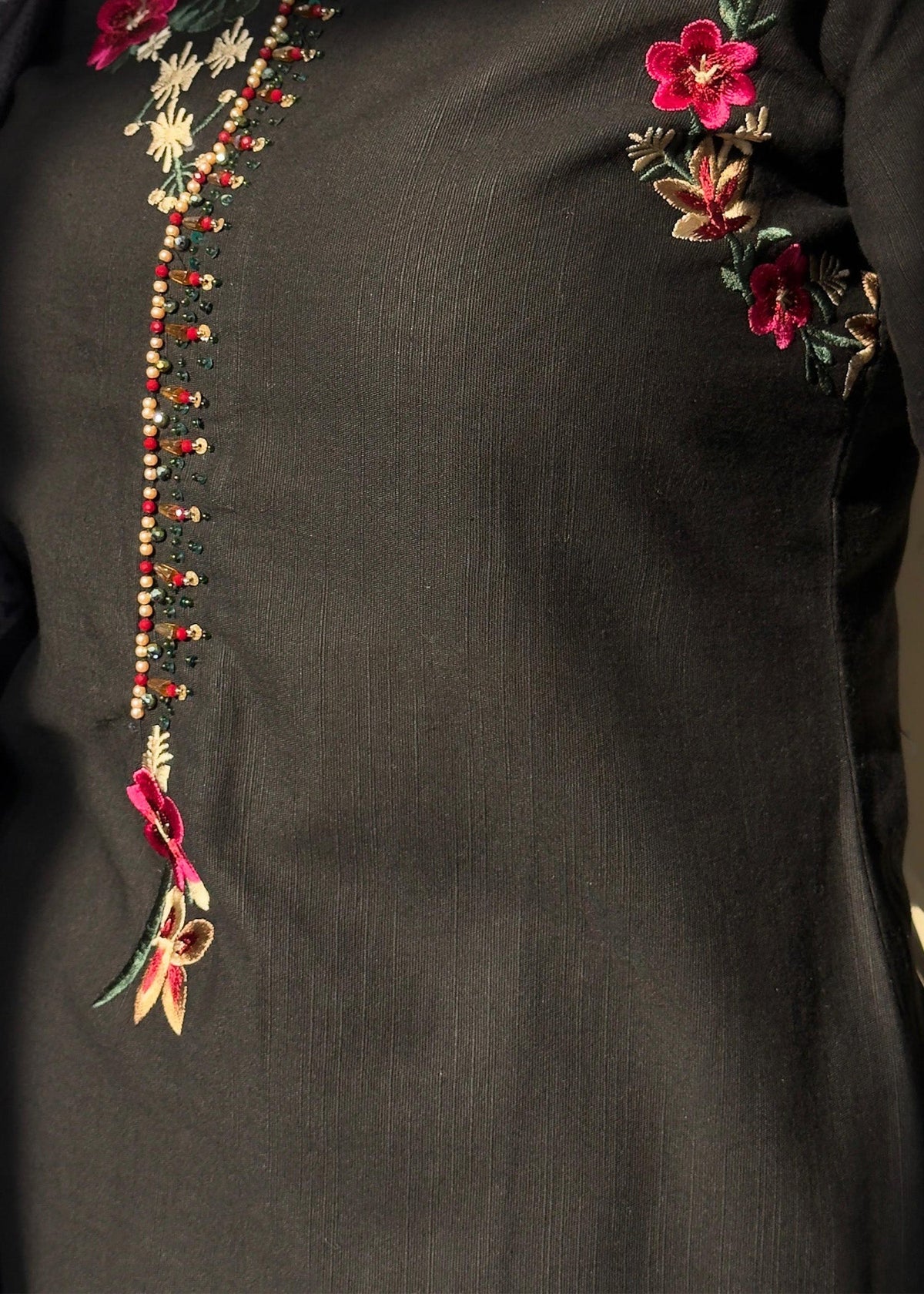 Embroidered Lawn Culottes Suit – Black, Manaar Dupatta
