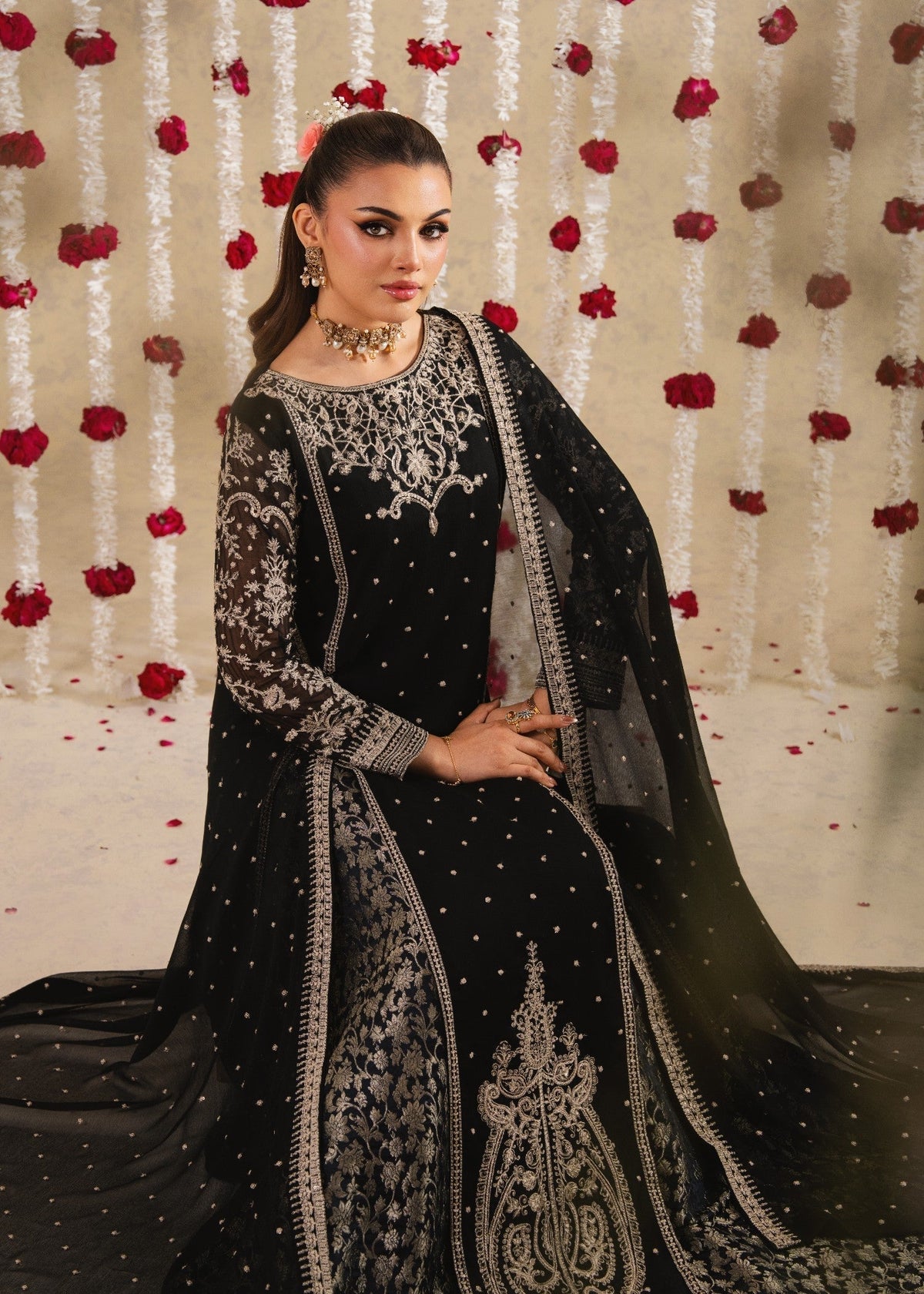 Embroidered Chiffon Straight Pishwas 3-Piece Suit – Black