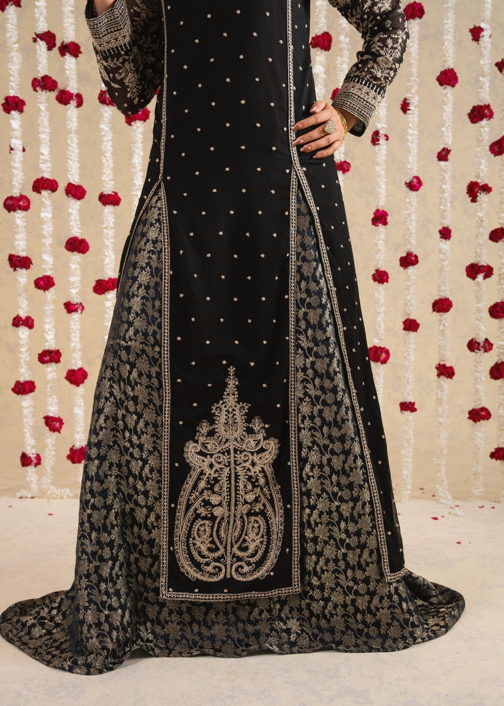 Embroidered Chiffon Straight Pishwas 3-Piece Suit – Black