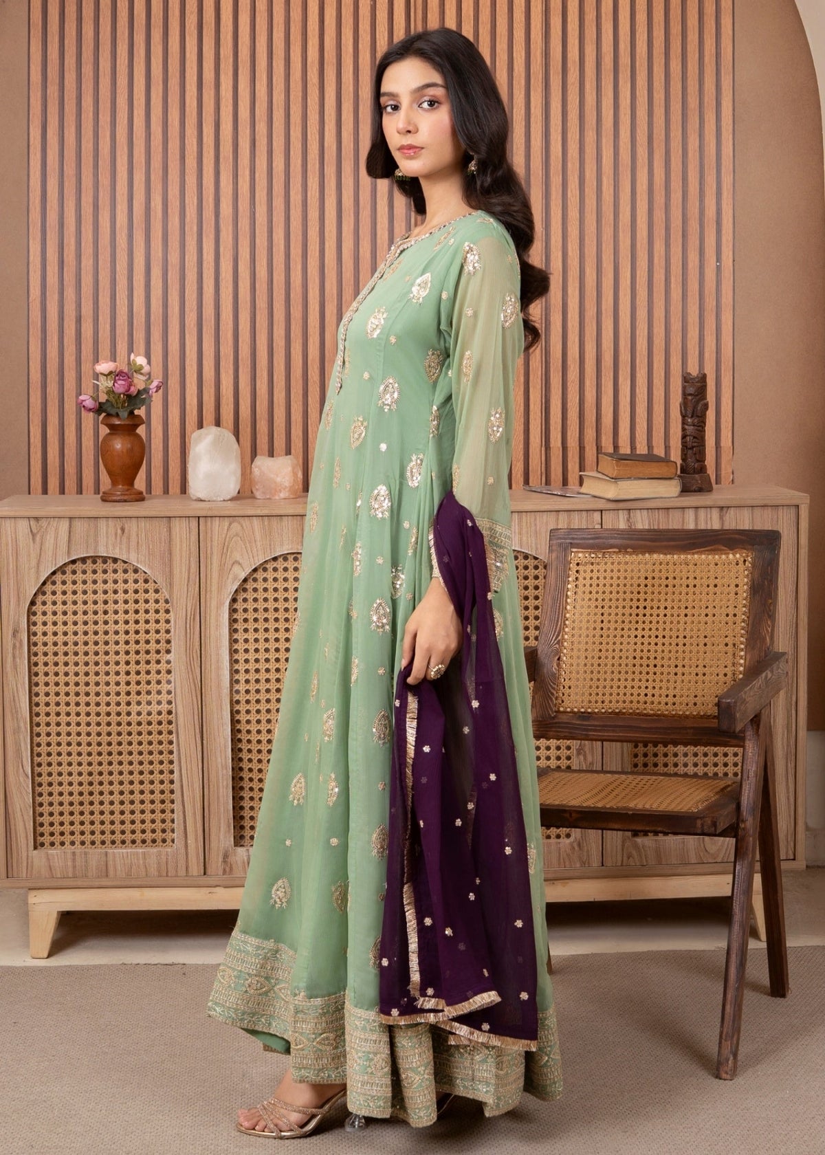 Embroidered Chiffon Floor-Length Pishwas 3-Piece Suit – Pastel Green